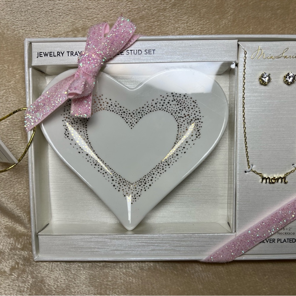 Mia Sarine Jewelry Tray & Mom Necklace Stud Set